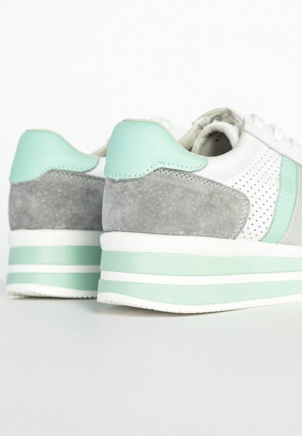 Кроссовки Gut