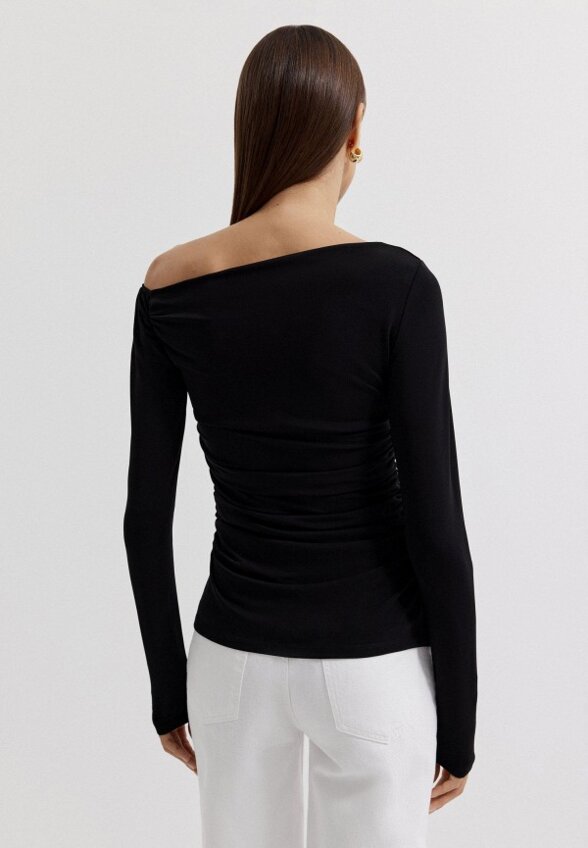 Лонгслив Charuel