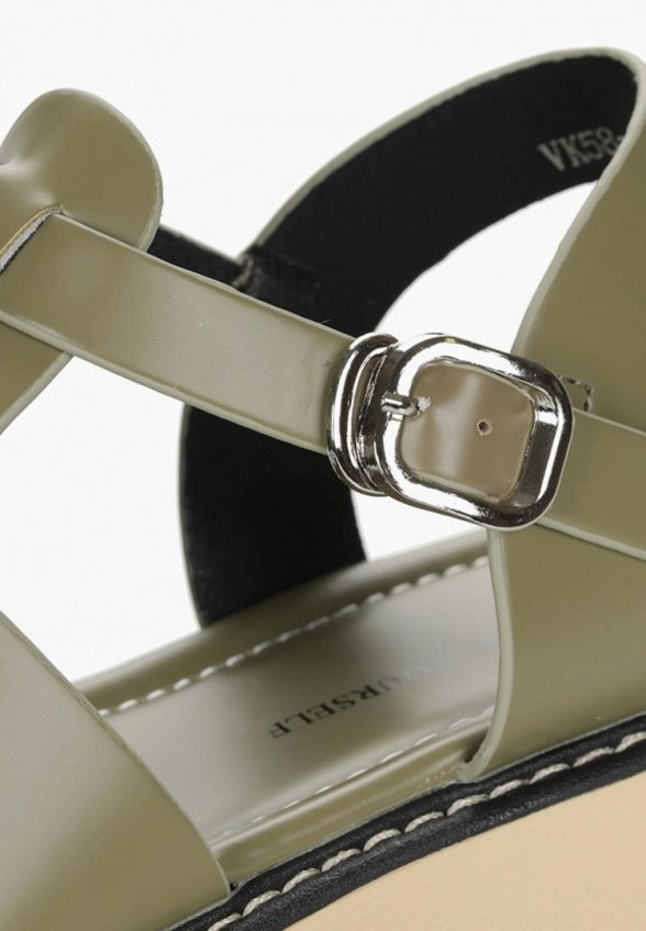 Сандалии Respect