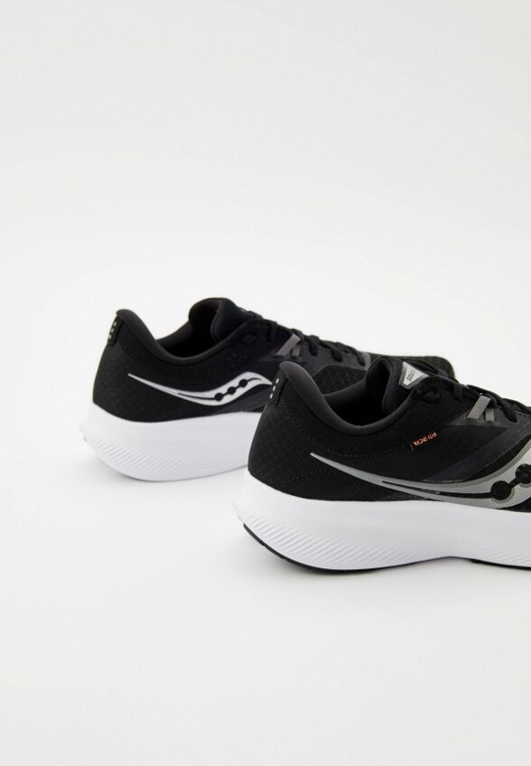 Кроссовки Saucony