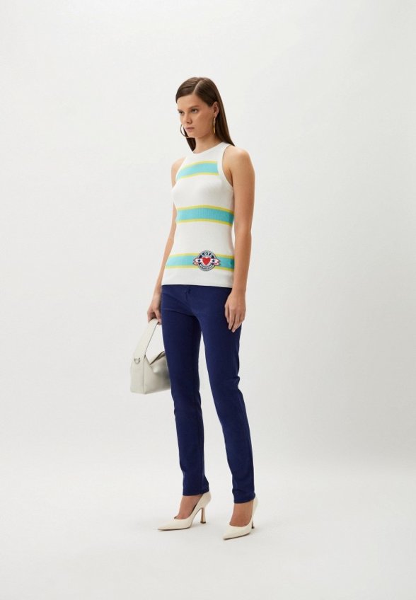 Топ Love Moschino