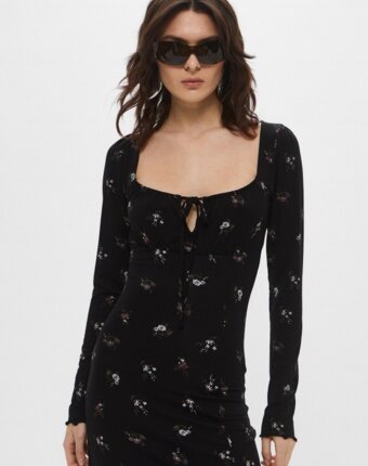 Платье H&M женщинам