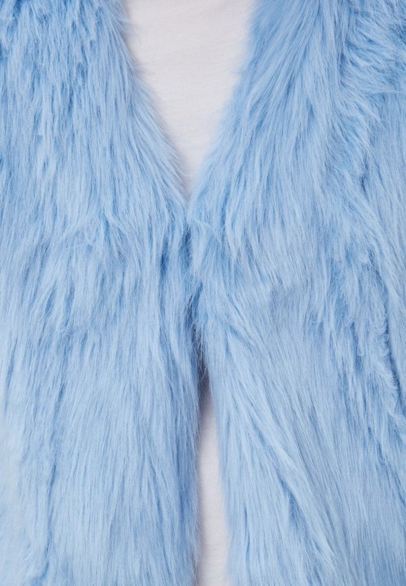 Жилет меховой Belucci