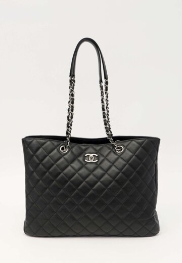 Chanel Shopping