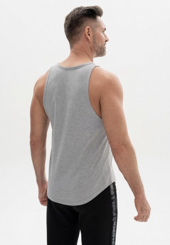 Майка Великоросс