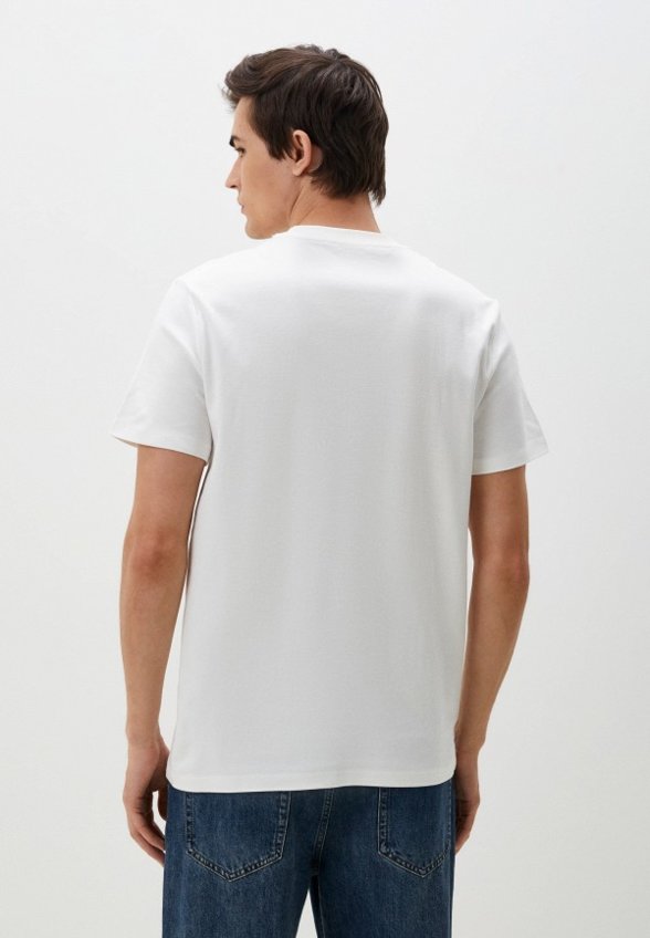 Футболка Colin's