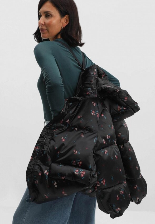 Пуховик Lilly Bennet