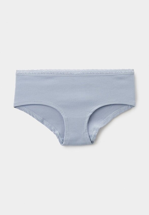 Бюстгальтер и трусы Sela