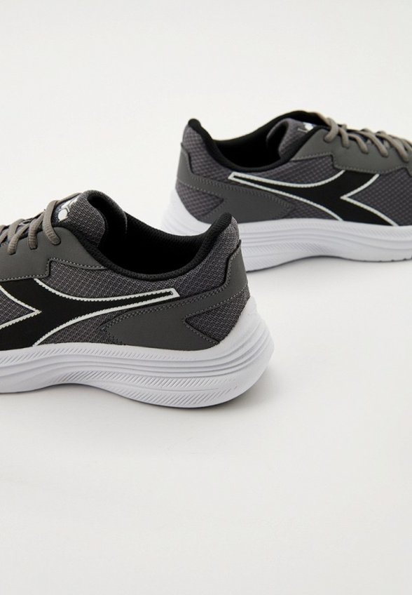 Кроссовки Diadora