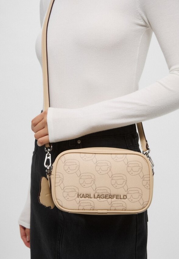 Сумка и брелок Karl Lagerfeld