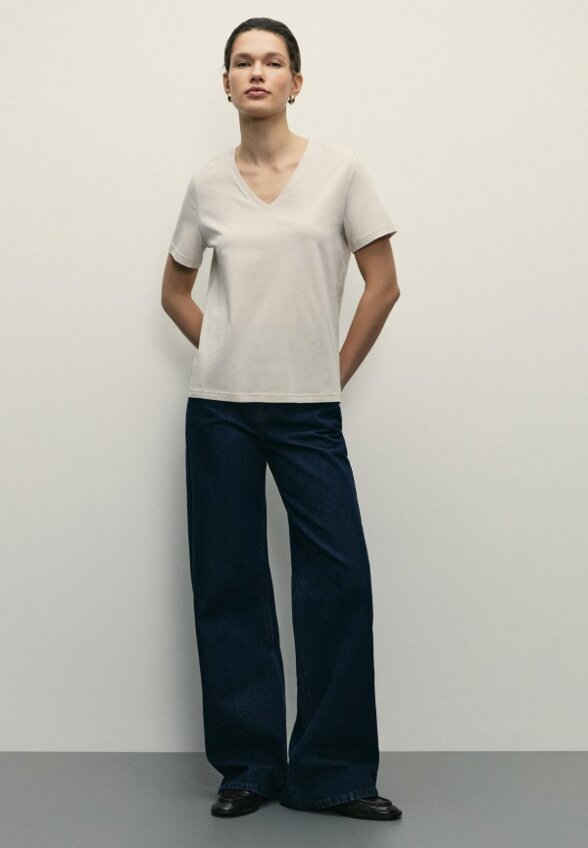 Футболка Zarina