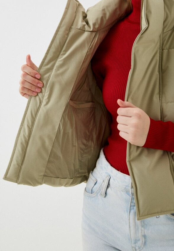 Жилет утепленный JNBY