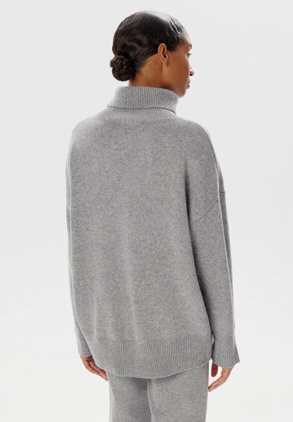 Свитер Evdokia