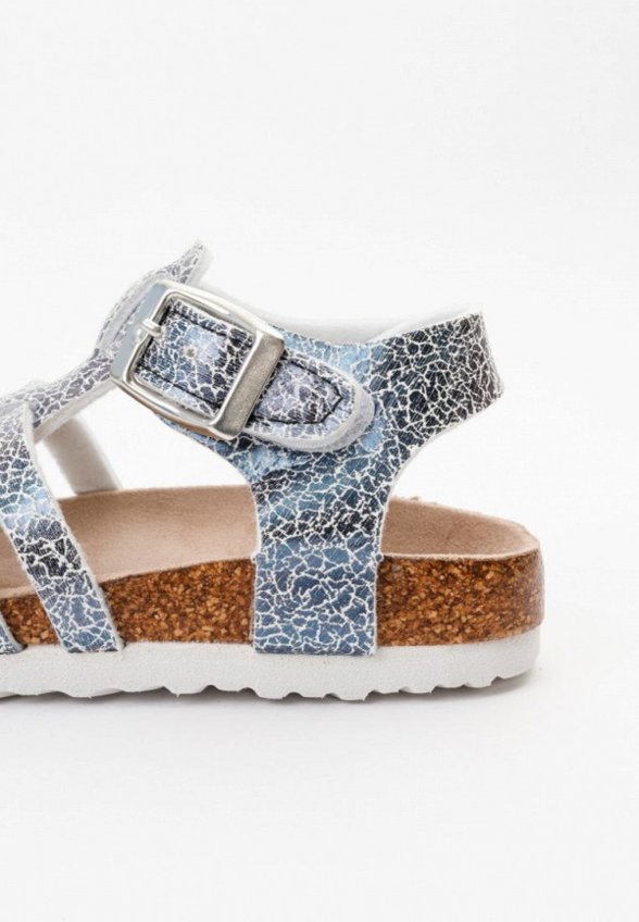 Сандалии Tikkago