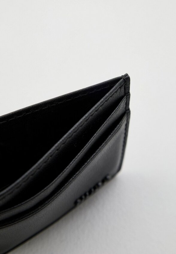 Кредитница Hugo