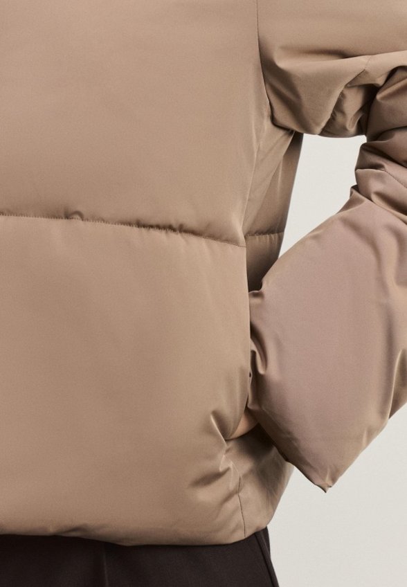 Куртка утепленная Zarina