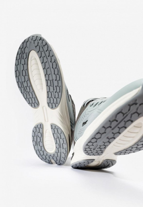 Кроссовки Baasploa