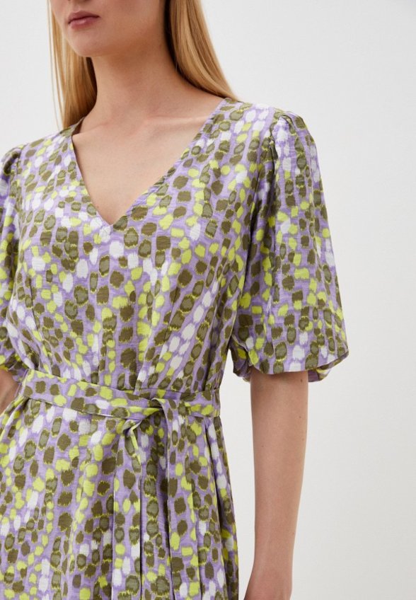 Платье b.young