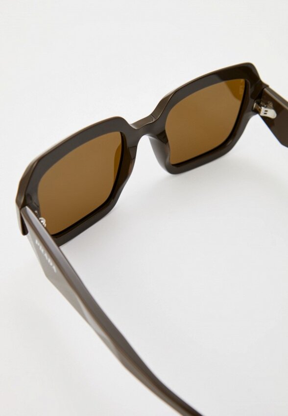 Очки солнцезащитные Prada