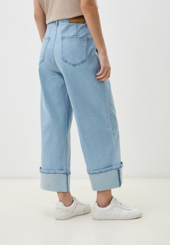 Джинсы Auranna