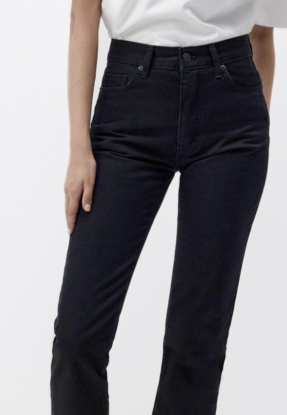 Джинсы Charuel