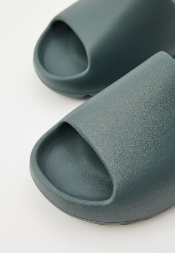 Сланцы adidas YEEZY