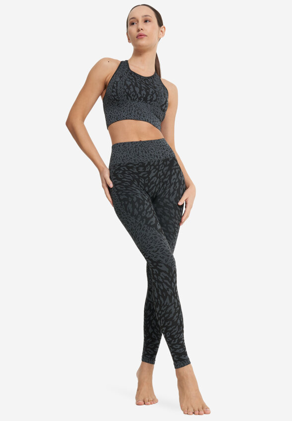 Топ бра спортивный Demix HighFlow Yoga Seamless Longline, Черный