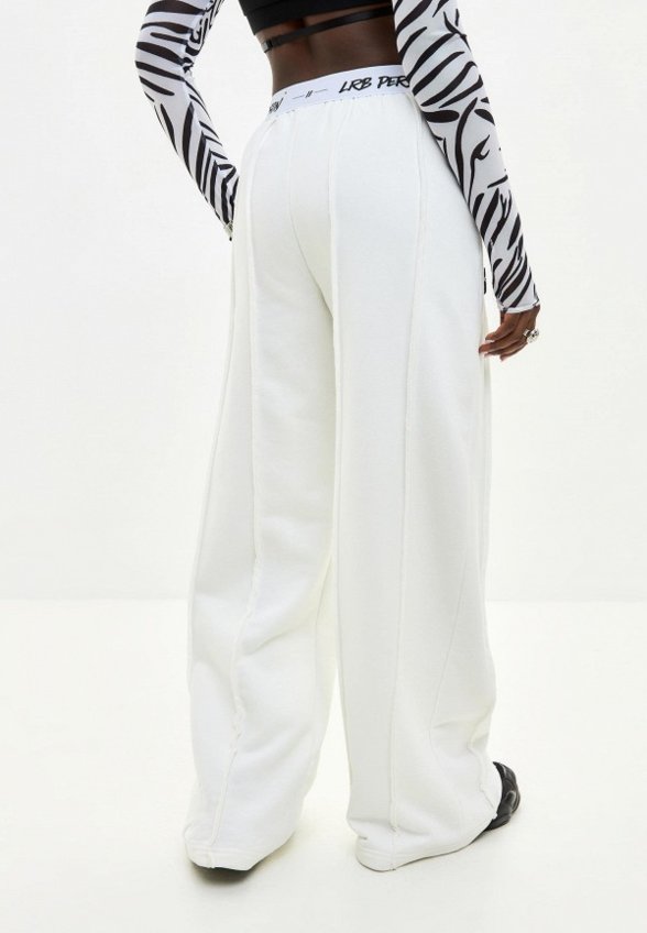 Брюки спортивные La Urba Person