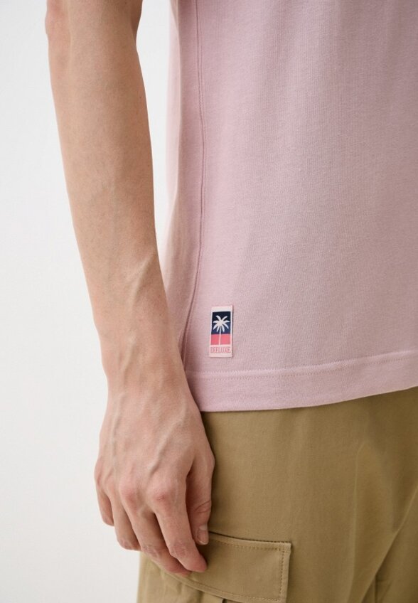 Футболка Deeluxe