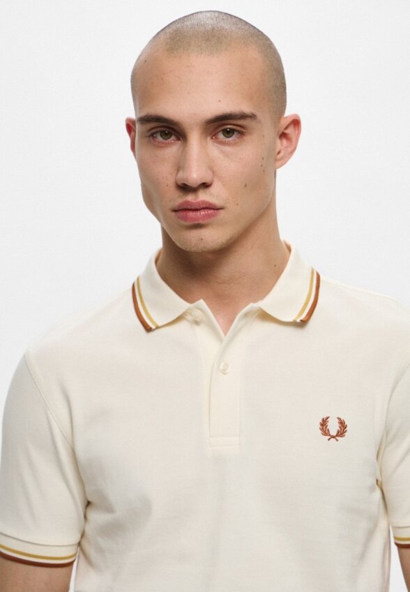 Поло Fred Perry