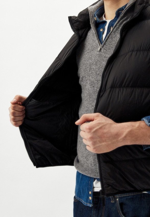 Жилет утепленный Mademan