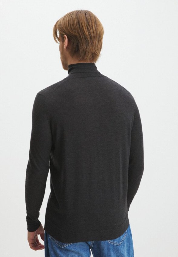 Водолазка Maison David