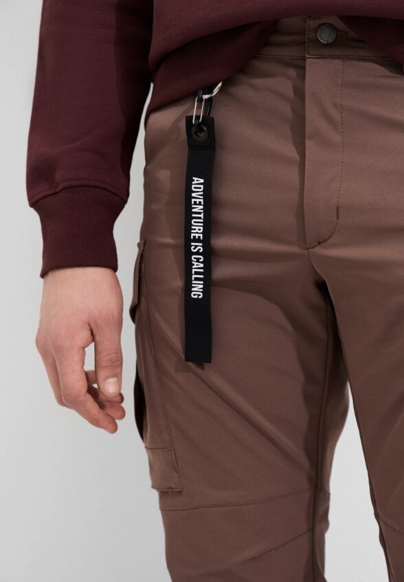 Брюки и брелок BASK