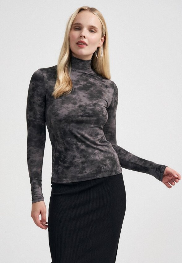 Водолазка Твое