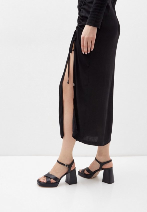 Босоножки Basconi