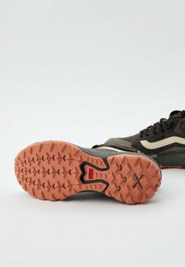 Кроссовки Vans