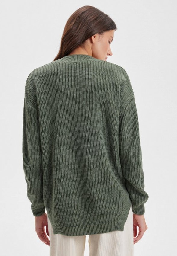 Пуловер Eliamore