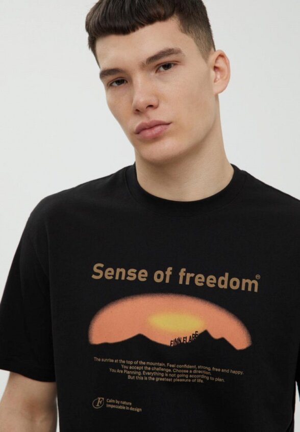 Футболка Finn Flare