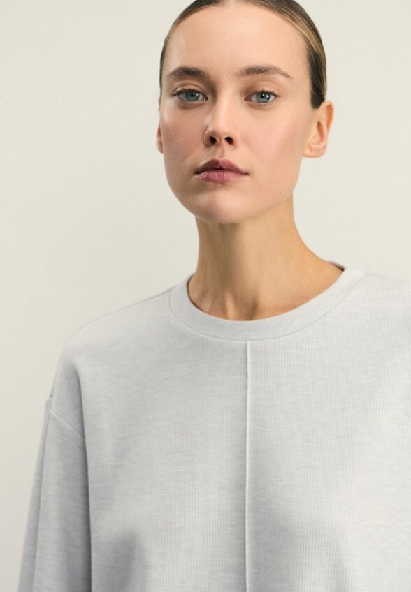 Лонгслив Zarina