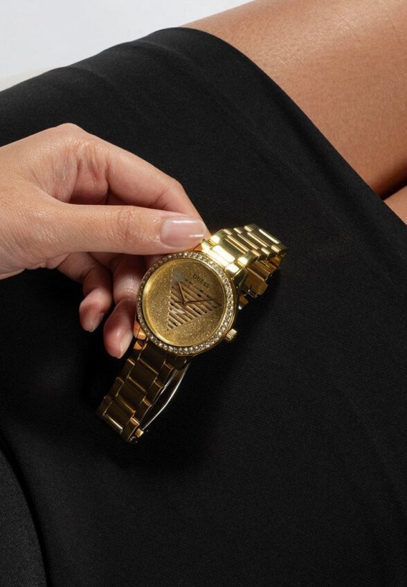 Часы Guess