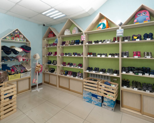 Дизайн магазина детской обуви, фото