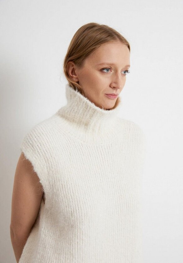 Жилет Vassa Code