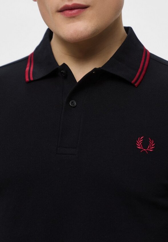 Поло Fred Perry