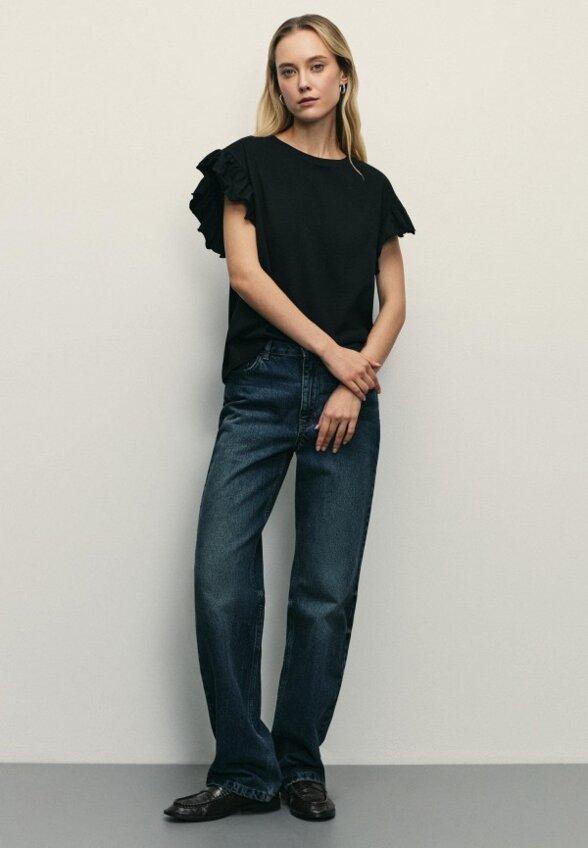 Футболка Zarina