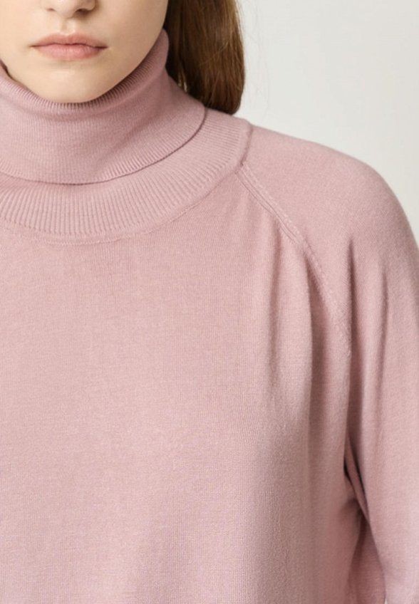 Водолазка Baon