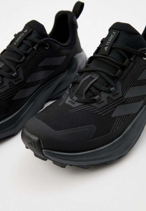 Кроссовки adidas