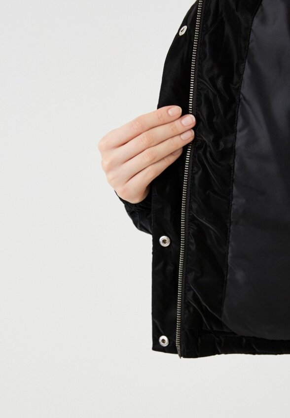 Пуховик Colin's