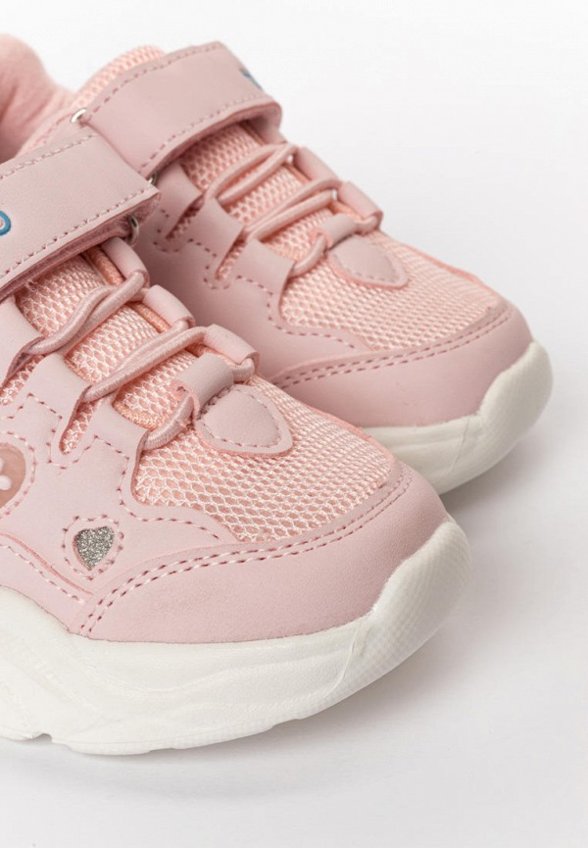 Кроссовки Tikkago