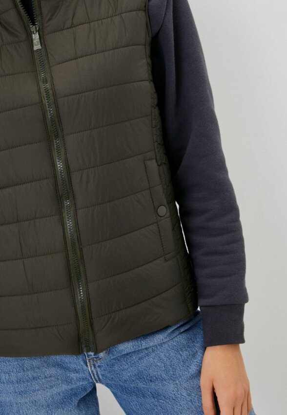 Жилет утепленный Abricot