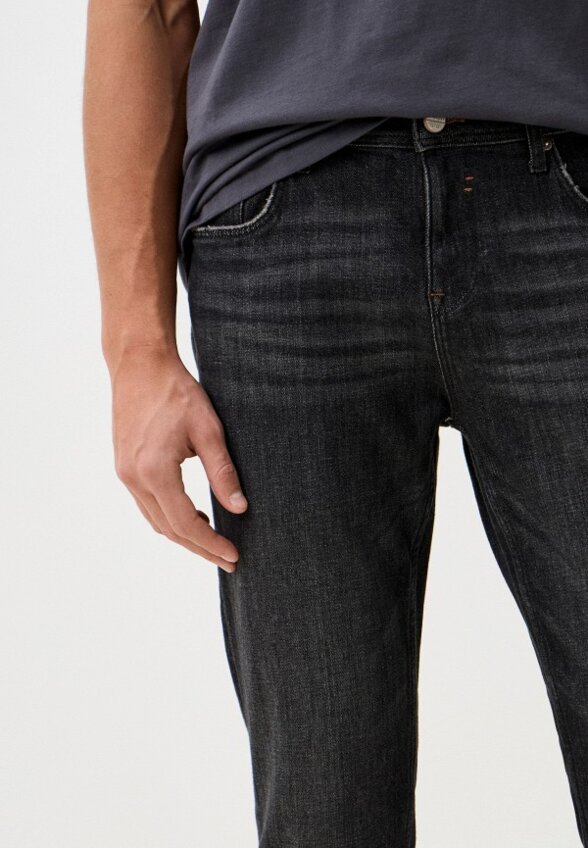 Джинсы Colin's